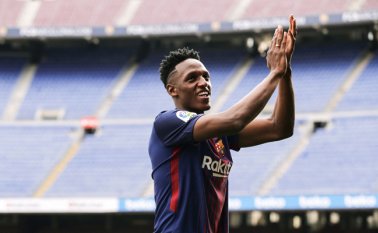 Algunas informaciones de prensa especulaban con la posibilidad de que el central, llegado en enero pasado al Barça, pudiera ser cedido la próxima temporada. AFP