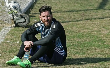 Los hinchas albicelestes no están dispuestos a celebrar un nuevo subcampeonato. AFP