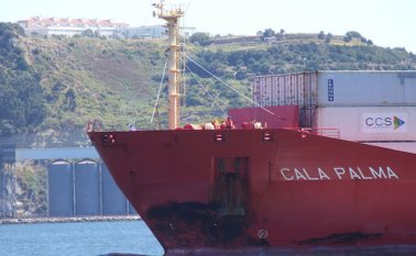 El contenedor estaba ubicado en el segundo piso de la proa del barco MN CALA PALMA, que arribó a Puerto Moín.  Internet