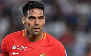 Pedirían la cesión por un año del delantero colombiano y compensarían al Mónaco cediéndoles al joven André Silva. Internet