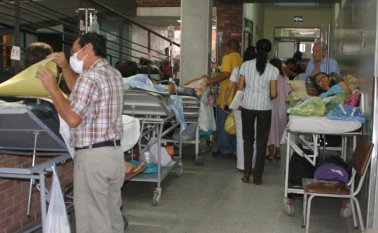 Los procedimientos no incluidos en los planes de salud aumentan los costos extras.
Archivo