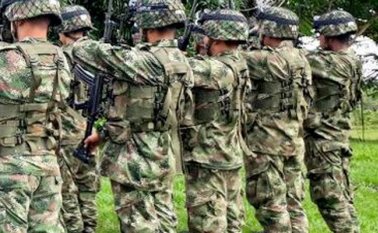 La situación provocó que se incendió el alojamiento de los militares. Ejército Nacional
