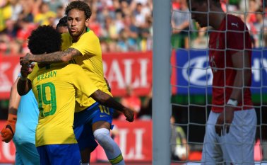 Con Neymar como titular, Brasil a Austria en Viena. AFP