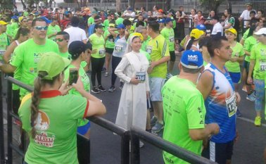 Carmen Vílchez participó en la primera Media Maratón de Cúcuta, el domingo 3 de junio. Se inscribió por petición de las nuevas aspirantes de la congregación religiosa. Cortesía