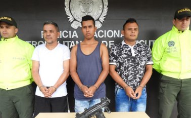 Uno de los capturados tiene antecedentes por extorsión, homicidio agravado y porte ilegal de armas de fuego y municiones. Cortesía
