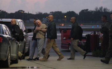 Extraditado de Estados Unidos para que responda en su país a acusaciones de espionaje. AFP