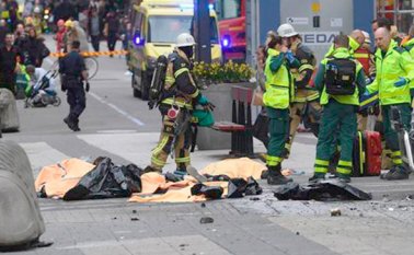 Las víctimas fueron tres mujeres suecas, entre ellas una niña, un británico y un belga, también resultaron heridas diez personas. Internet