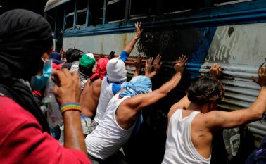 La Conferencia Episcopal de Nicaragua (CEN) convocó para el viernes a la mesa de diálogo entre el gobierno y la oposición. AFP