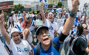 Los manifestantes le piden al gobierno de Ortega prontas soluciones y que no se afecten más la vida e integridad de la población civil. AFP