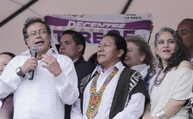 El candidato de la Colombia Humana ha tenido que sortear la arremetida de sus contradictores, quienes durante toda la campaña han insistido en que su propuesta podría conducir a Colombia por el mismo camino que Venezuela. Archivo