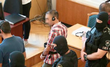 El jefe de la red, Samsoor Lahoo, repitió durante su declaración que no había “querido la muerte de nadie”. AFP