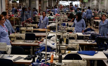 Este comportamiento estuvo reflejado porque tres de los cuatro sectores que componen el índice presentaron variaciones positivas. Colprensa