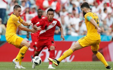"Cómo no te voy a querer", le cantaban los hinchas a la selección peruana. AFP