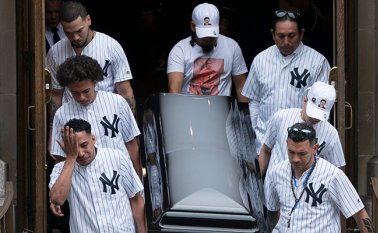 El funeral de Lesandro Guzmán Feliz, de 15 años, conocido como Junior, fue este miércoles. AFP