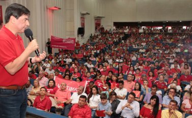 El exministro y exprecandidato presidencial, Juan Fernando Cristo, anunció recientemente que en agosto entregará su carné del liberalismo, y dejó abierta la posibilidad de impulsar una nueva fuerza política que recoja el sentir de muchos liberales sin partido.  Archivo La Opinión
