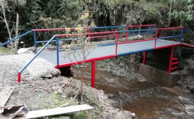El alcalde dijo que en las 110 obras que se ejecutan y las que fueron entregadas se han invertido aproximadamente 28.000 millones de pesos. Cortesía