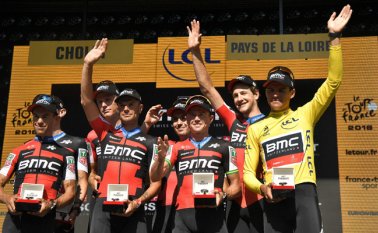 Greg Van Avermaet quedo de líder en la general individual. AFP