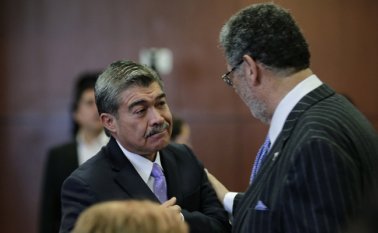 El general (r) Henry Torres compareció ayer en la primera audiencia de la Sala de Definición de Situaciones Jurídicas de la Jurisdicción Especial para la Paz (JEP). Colprensa