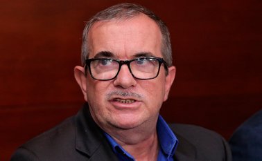 Rodrigo Londoño pidió "perdón" a las víctimas de secuestro y expresó su voluntad de "asumir las responsabilidades" que les correspondan. Colprensa