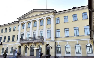 Fotografía del 12 de julio del Palacio Presidencial de Helsinki que será sede del encuentro entre Trump y Putin luego de ocho años sin una reunión oficial entre los mandatarios de Estados Unidos y Rusia. AFP