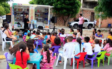 En el barrio Juana Paula los niños estuvieron atentos a cada una de las actividades desarrolladas. Mario Caicedo / La Opinión