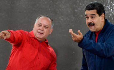 "Venezuela está obligada a mover tropas", según Diosdado Cabello (izquierda), Archivo