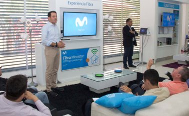 Fabián Hernández, Presidente CEO de Telefónica Movistar Colombia y Elkin Rodríguez, Gerente Regional Nororiente de Telefónica Movistar, durante el lanzamiento de Fibra Óptica en Cúcuta. Luis Alfredo Estévez