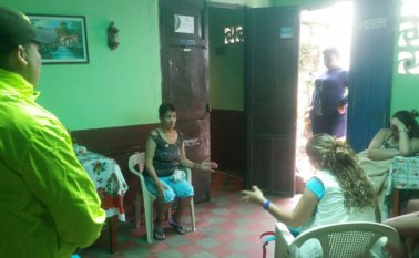 Ante los problemas presentados en los últimos meses es inminente la reubicación de los prostíbulos, situados en la plaza de mercado. La alcadía los trasladará al corregimiento de Aguas Claras. Cortesía