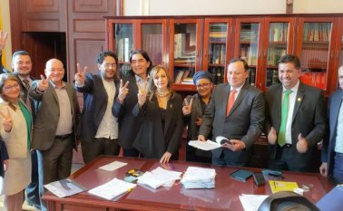 Previo a la instalación del Congreso, representantes de partidos como el Polo, la Unión Patriótica, FARC y de la llamada Lista de la Decencia, radicaron un paquete de proyectos que aspiran empezar a tramitar desde esta misma semana. Tomada de Twitter