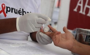 Fundación AHF. Internet