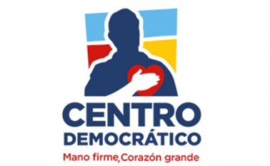 Por soborno y fraude procesal investigan a Uribe.
 Internet