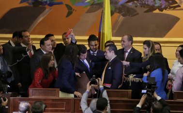 El proceso a seguir es que la Cámara deberá notificar al Consejo de Estado que Santrich no se posesionó dentro del plazo al que tenía derecho, por lo que se le deberá procesar por pérdida de investidura.  Colprensa