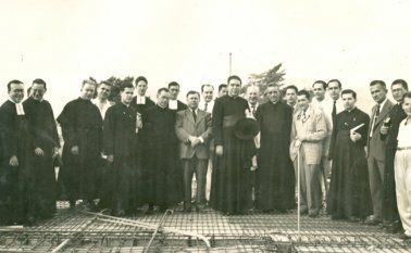 Uno de los más importantes benefactores de la obra fue la familia Copello Faccini. La Opinión