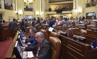 Rompe con la tradición de armar la coalición a cambio de ministerios . Colprensa