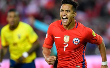 Alexis Sánchez, el "niño maravilla" del fútbol chileno que brilla en el Mánchester United. AFP