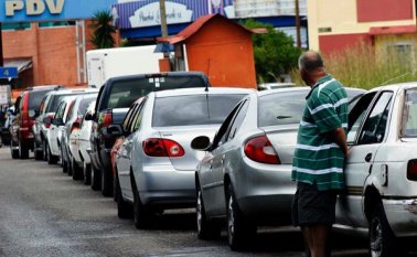 La gasolina venezolana es considerada la más barata del mundo. Archivo