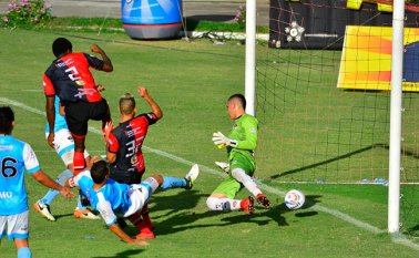 Jonathan Agudelo empató el partido frente a llaneros y dio esperanza a los motilones. Luego de eso, la cara del equipo local cambió para bien. Édgar Cusgüen Olarte / La Opinión