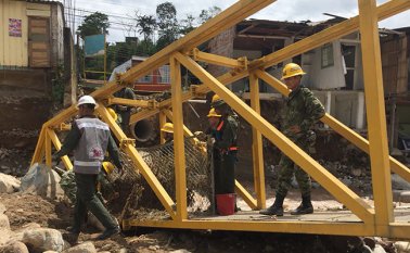 Los ingenieros militares iniciarán la etapa de reconstrucción de puentes.  Colprensa