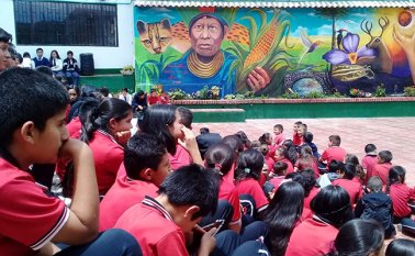 Este es el séptimo municipio en el que la pintora pamplonesa Claudia Luna Becerra deja su huella de color. Cortesía