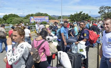 El éxodo de venezolanos es parte de una política de expulsión. La Opinión