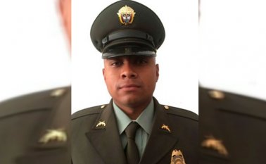 Las autoridades anunciaron que el patrullero perdió la vida luego de que fuera interceptado por hombres armados quienes le ocasionaron varios impactos de bala. Colprensa