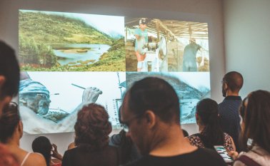 Cuatro obras audiovisuales ilustran las problemáticas de Santurbán e indagan, a partir del ritmo, sobre las relaciones que se construyen entre el paisaje natural y la sociedad. En las imágenes hay diferentes momentos del páramo, de la minería y de las marchas. Cortesía