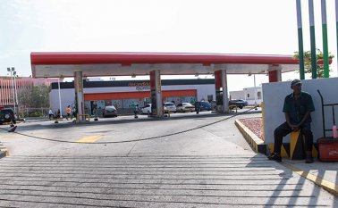 Las colas por combustible en la entidad se han acentuado de forma notable en lo que va del año 2018. Archivo