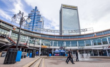 Electronic Arts, la conocida compañía de videojuegos autora del Madden y que auspiciaba el torneo de Jacksonville, aseguró que estaba colaborando con las autoridades que llevan el caso. AFP