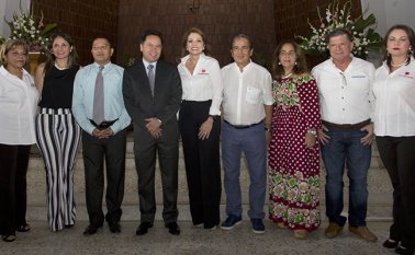 Carmen Quero de González, Carmeza Infante, Luis Alberto Jiménez, el gobernador de Norte de Santander, William Villamizar, Claudia Uribe, Jorge Luis Pinto, Ximena Caicedo, Wilson Gayardo y Yuly Parada. Alfredo Estévez