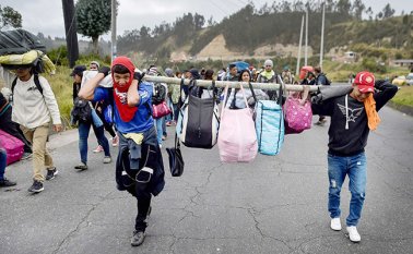 Repasan su historia en el otrora rico país petrolero. Archivo La Opinión