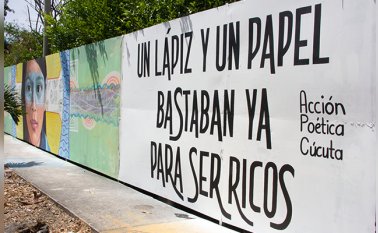 Unos 60 artistas de varios países.
Alfredo Estévez / La Opinión