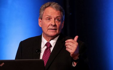 Juan José Echavarría, gerente general del Banco de la República, explicó que un aumento de 1% en el salario podría destruir 18.000 empleos formales en tres meses. Archivo