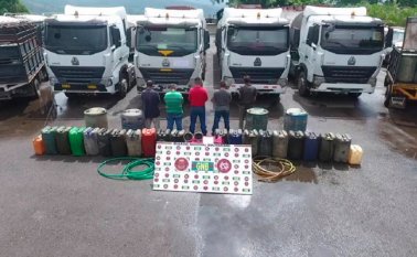 El producto más apetecido de este comercio ilícito es el combustible. Archivo