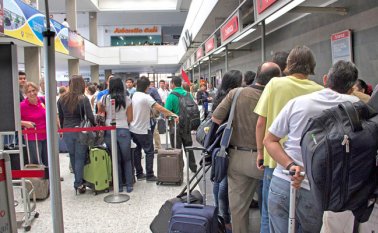 En Cúcuta son muchas las quejas de los usuarios por los constantes retrasos y cancelaciones de vuelos a última hora. Con la nueva plataforma ahora será más fácil denunciar los abusos de las aerolíneas.   Archivo